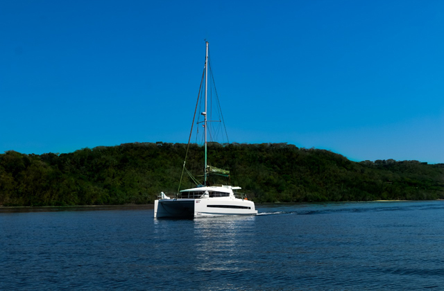  Yachts and Sailboat rentals 