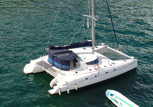 DU Catamaran